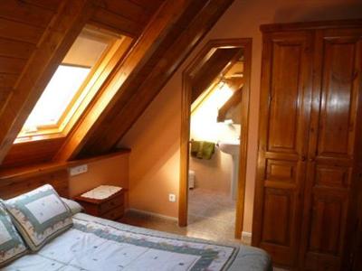 фото отеля Hostal Escuils