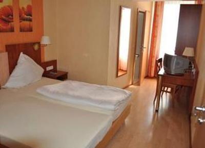 фото отеля Hotel Stadt Emmerich am Rhein