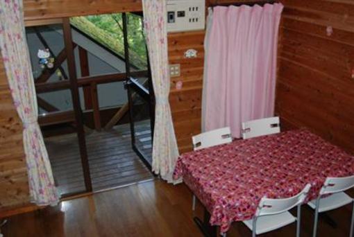 фото отеля Lakeside Cottage Fujikawaguchiko