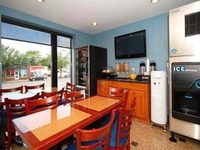Quality Inn Floral Park