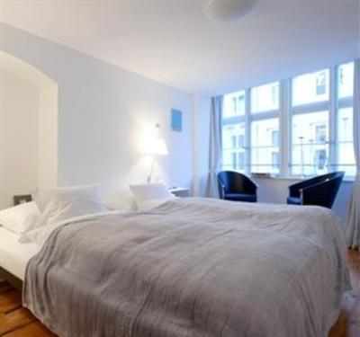 фото отеля Einzigartig Das kleine Hotel im Wasserviertel