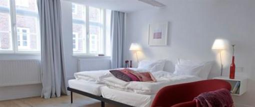 фото отеля Einzigartig Das kleine Hotel im Wasserviertel