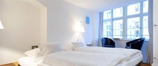 фото отеля Einzigartig Das kleine Hotel im Wasserviertel