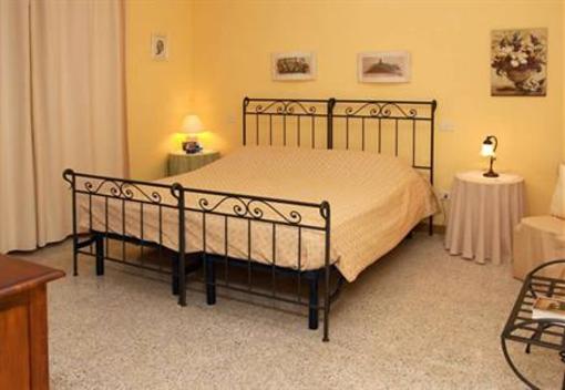 фото отеля Holiday House Borgo Badia