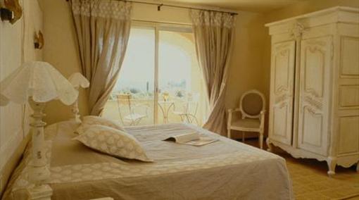 фото отеля La Ferme De Capelongue Apartments Bonnieux