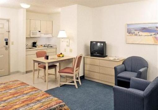 фото отеля Studio 6 Hotel Garland Dallas