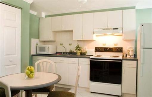 фото отеля Surrey Beach House