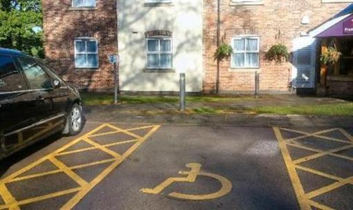 фото отеля Premier Inn Wrexham