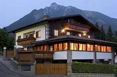 фото отеля Albergo Max Meuble Castione della Presolana