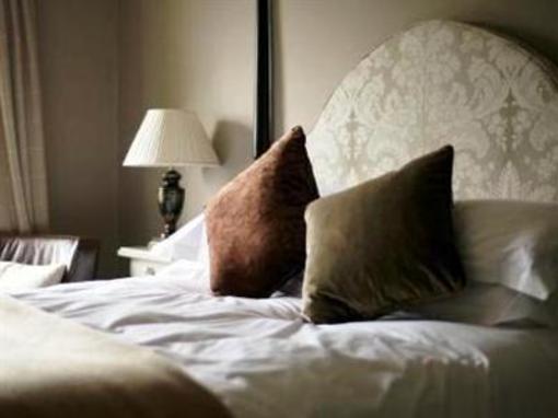 фото отеля Methuen Arms Hotel Corsham