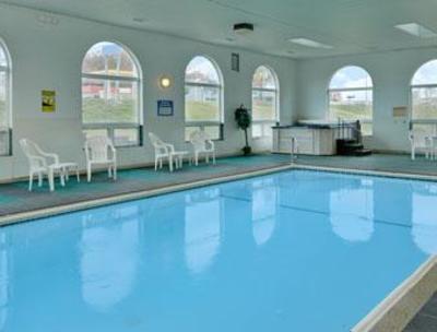 фото отеля Super 8 Motel Lake of Ozarks Osage Beach