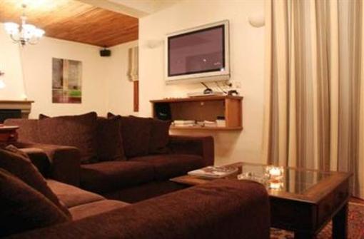 фото отеля Hotel Xenion tou Georgiou Merantza