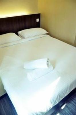 фото отеля Smile Hotel Wangsa Maju