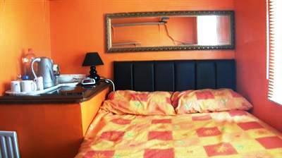 фото отеля Tinas London Guesthouse