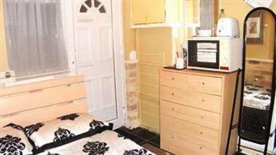 фото отеля Tinas London Guesthouse