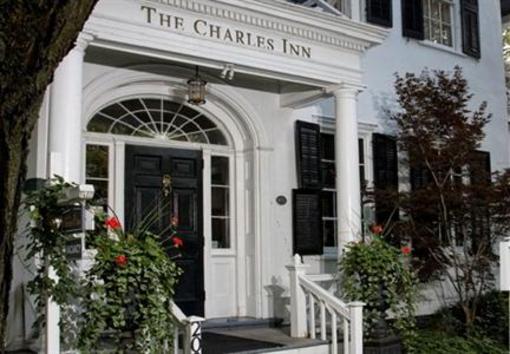 фото отеля The Charles Inn Niagara-on-the-Lake