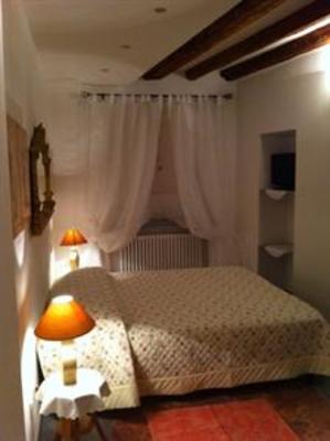 фото отеля La Castellana Taverna Apartment Bergamo