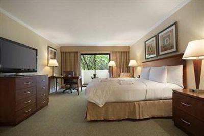 фото отеля Hilton Salt Lake City Airport