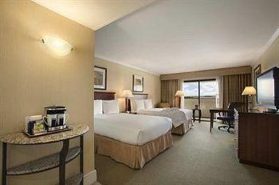 фото отеля Hilton Salt Lake City Airport