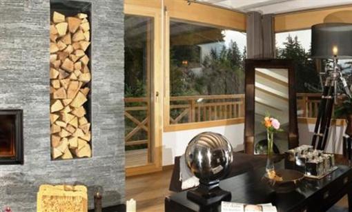 фото отеля Crans Luxury Lodges