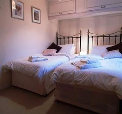 фото отеля Causeway House