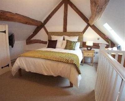 фото отеля Queens Lodge Bromsgrove