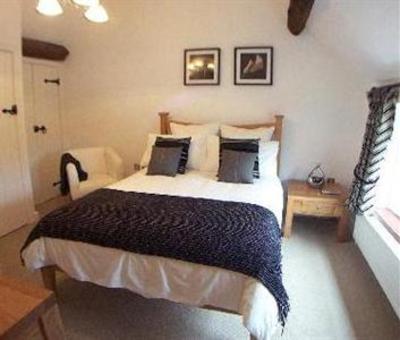 фото отеля Queens Lodge Bromsgrove