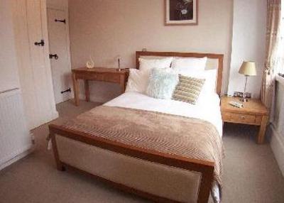 фото отеля Queens Lodge Bromsgrove