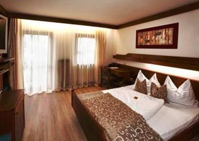 фото отеля Hotel-Restaurant Burgau