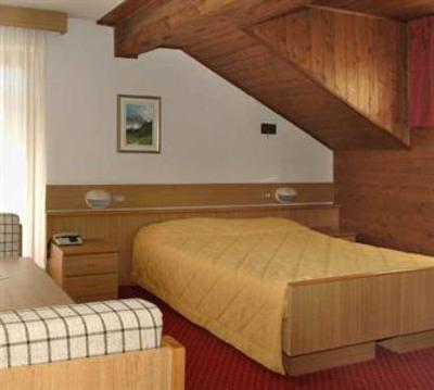 фото отеля Hotel Montanara Predazzo