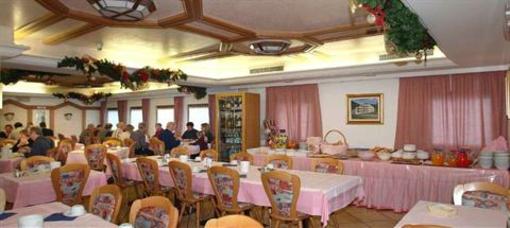 фото отеля Hotel Montanara Predazzo