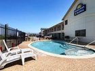 фото отеля Days Inn and Suites Port Arthur (Texas)