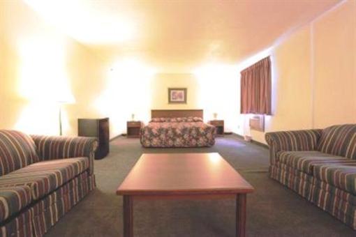 фото отеля Americas Best Value Inn & Suites Northfield
