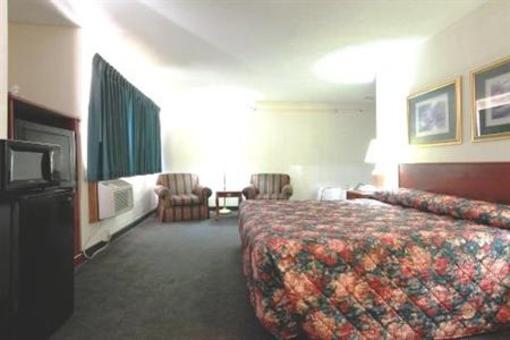 фото отеля Americas Best Value Inn & Suites Northfield