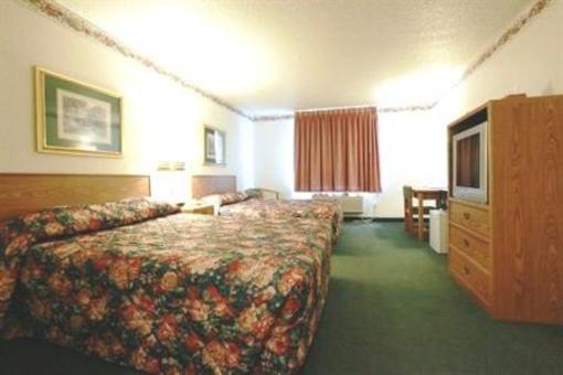 фото отеля Americas Best Value Inn & Suites Northfield
