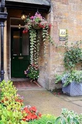 фото отеля Herne Lea Guest House