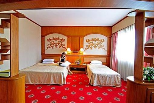 фото отеля Central Hotel Yangon