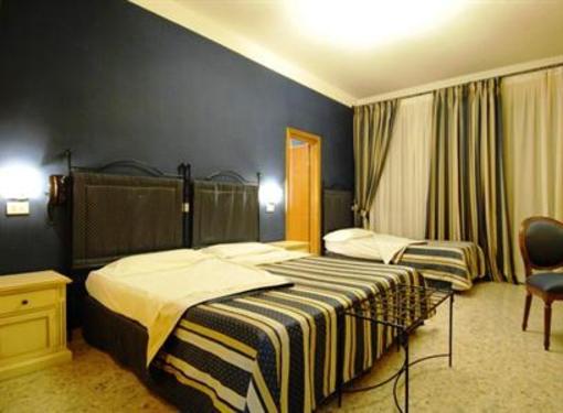 фото отеля Hotel Ede