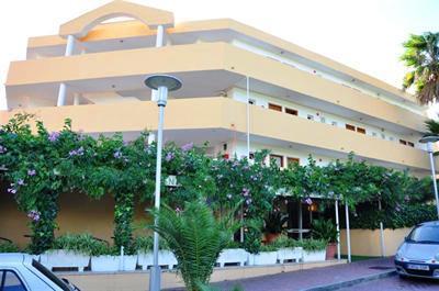 фото отеля Montenova Apartments Calvia