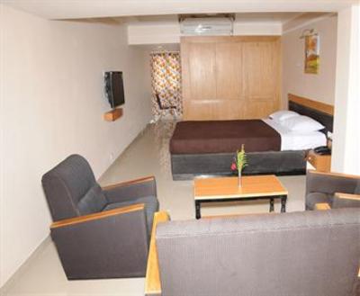 фото отеля Mysore Hotel Complex