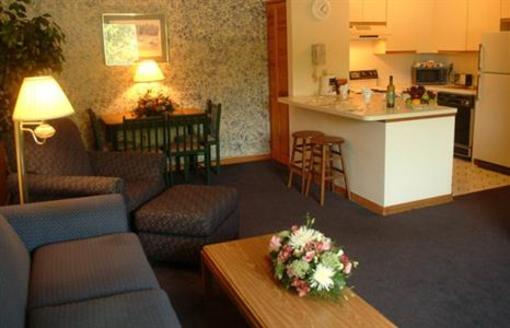 фото отеля Groton Inn and Suites