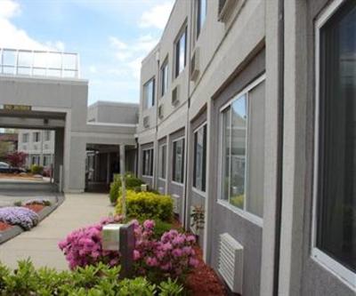 фото отеля Groton Inn and Suites