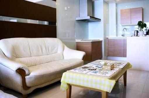 фото отеля Yuehong Apartment Hotel
