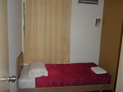 фото отеля Bayu Emas Apartments