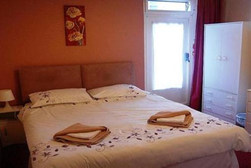 фото отеля Crystal House Hotel