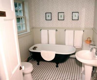 фото отеля Eddington House Inn