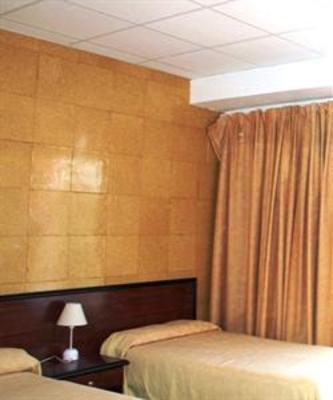 фото отеля Hotel Rovira Tossa De Mar