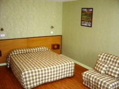 фото отеля Logis Des Trois Maures
