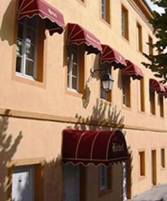 фото отеля Logis Des Trois Maures