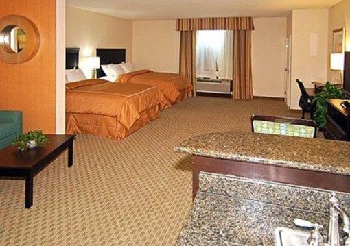 фото отеля Comfort Suites Hillsboro